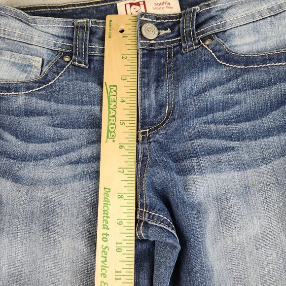 L.E.I. Jeans Women's Jr 7 Sophia Hipster Flare Blue Denim Pants Stretch Bootcut - Picture 4 of 9